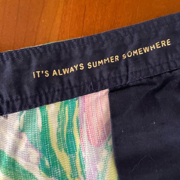 Lilly Pulitzer Liana Short. Size 6. Navy, purple, green & pink. 100% Cotton - Picture 4 of 13